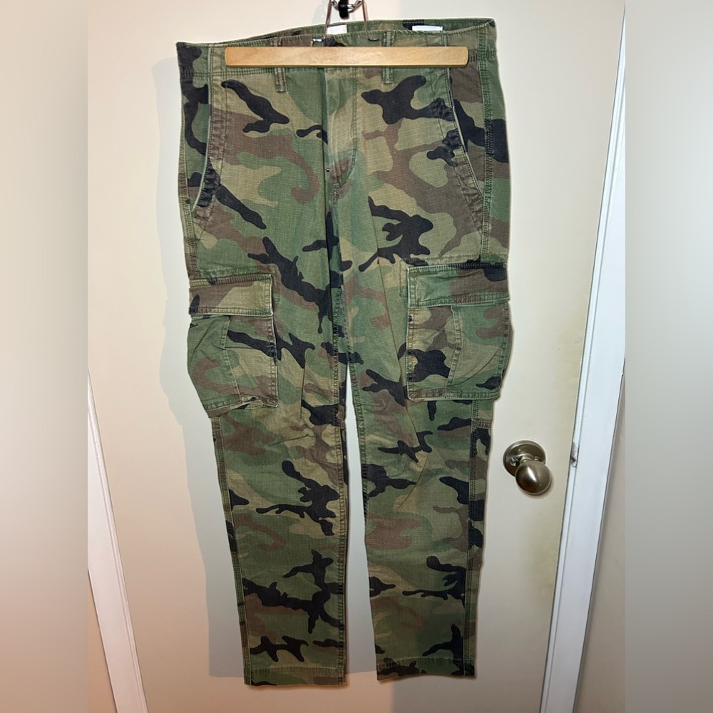 Gap Camo Cargo Pants